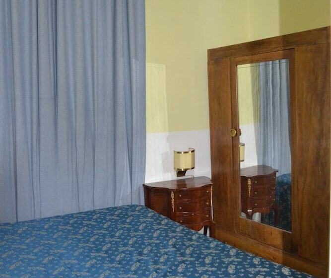 חדר סטנדרט, Ferraro