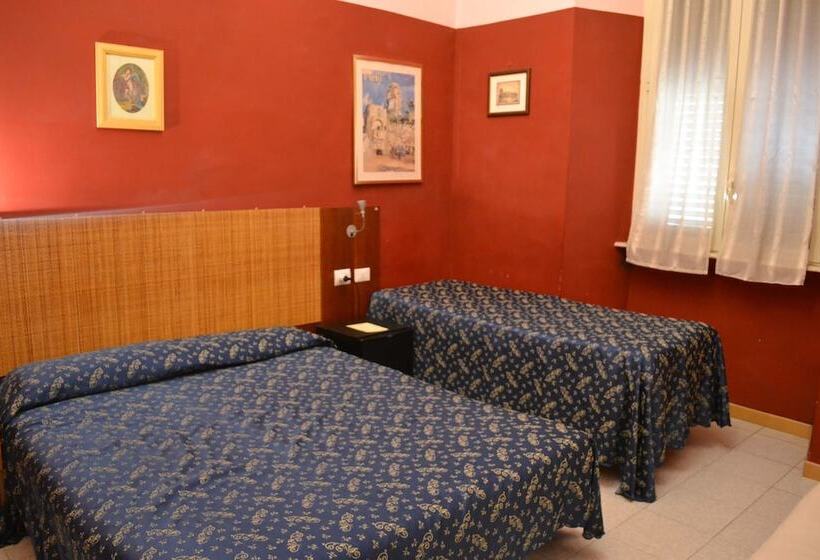 חדר סטנדרט לשלושה, Ferraro