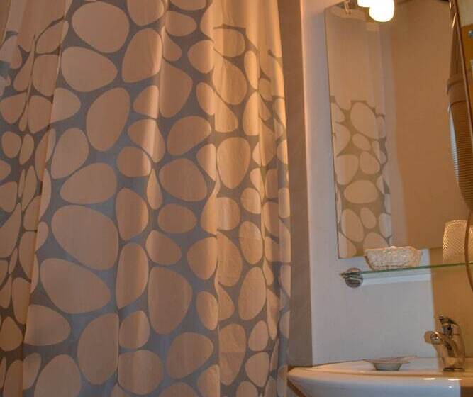 חדר סטנדרט, Ferraro