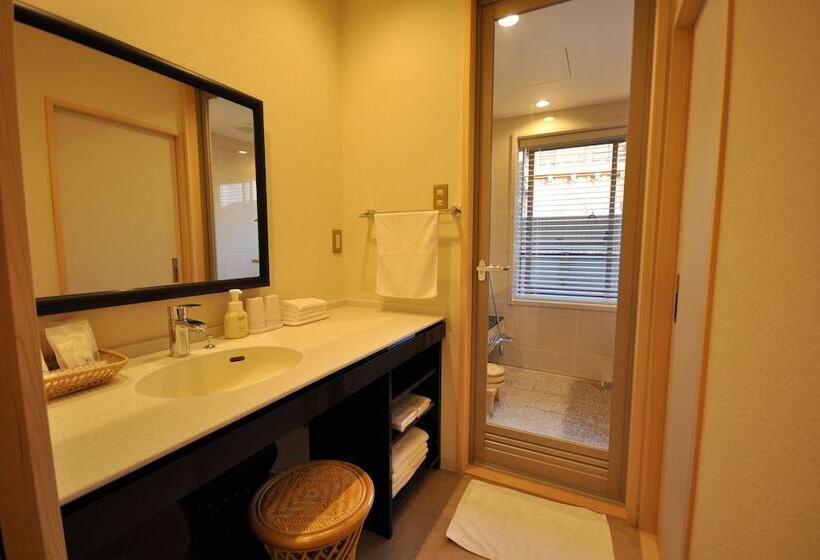 اتاق استاندارد, Gion Ryokan Karaku