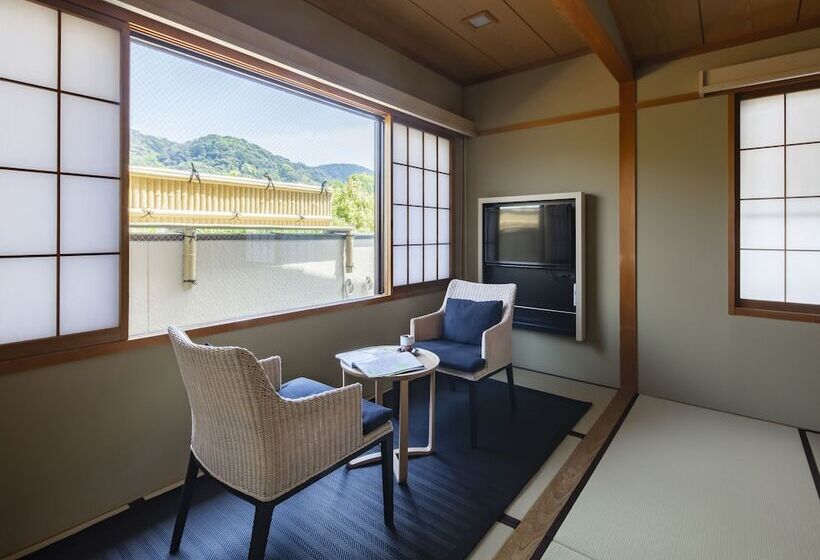 اتاق استاندارد, Gion Ryokan Karaku