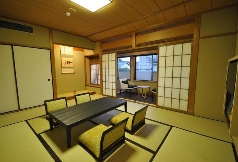 سوییت, Gion Ryokan Karaku