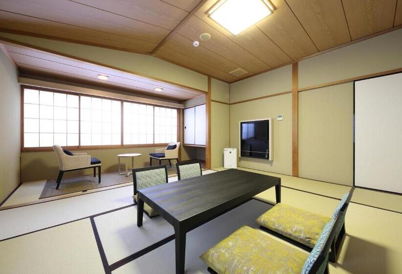 سوییت, Gion Ryokan Karaku