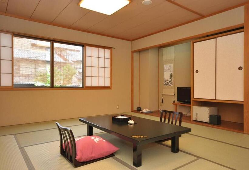 اتاق استاندارد, Gion Ryokan Karaku