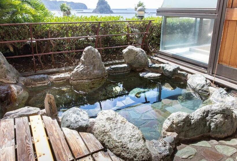 חדר דלוקס, Kurofune