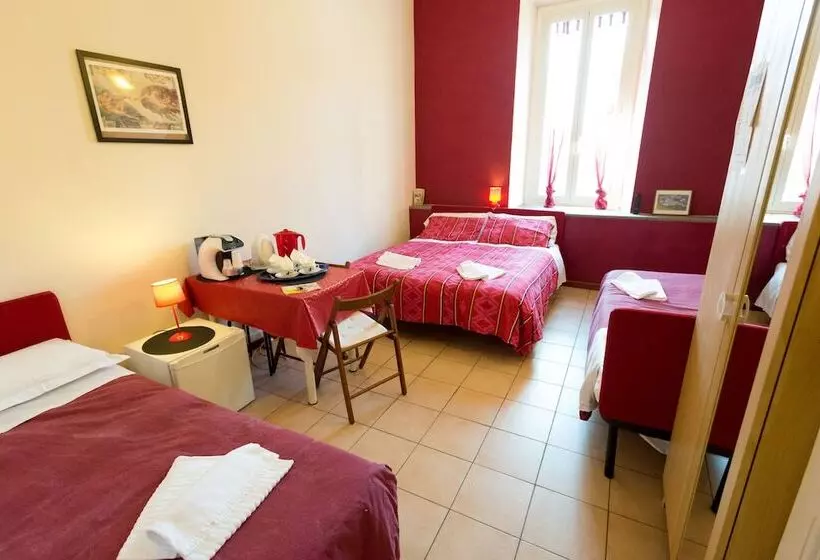 اتاق استاندارد چهار تخته, Quo Vadis Roma 2