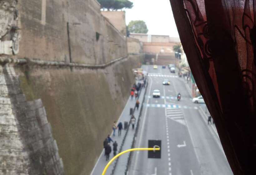 חדר אקונומי לארבעה, Quo Vadis Roma 2