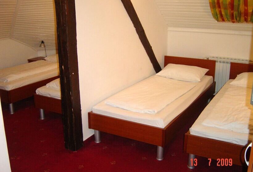 スタンダード４人部屋, Risnjak