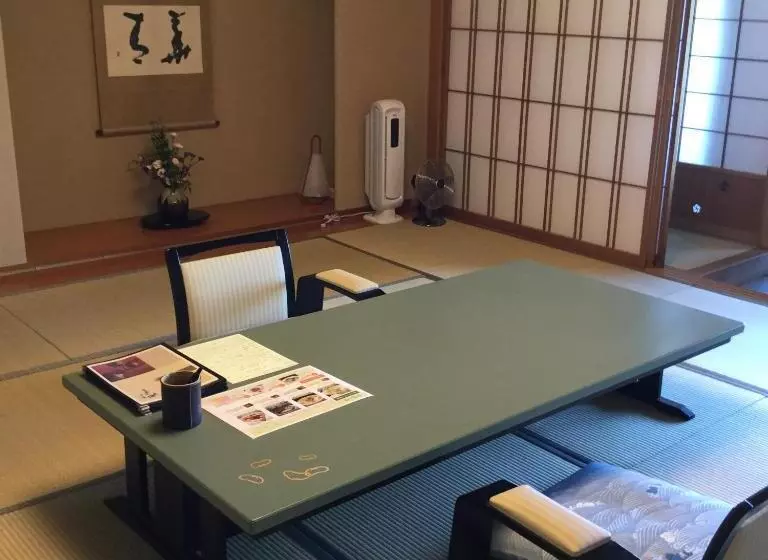 Perhehuone, Seizan Yamato