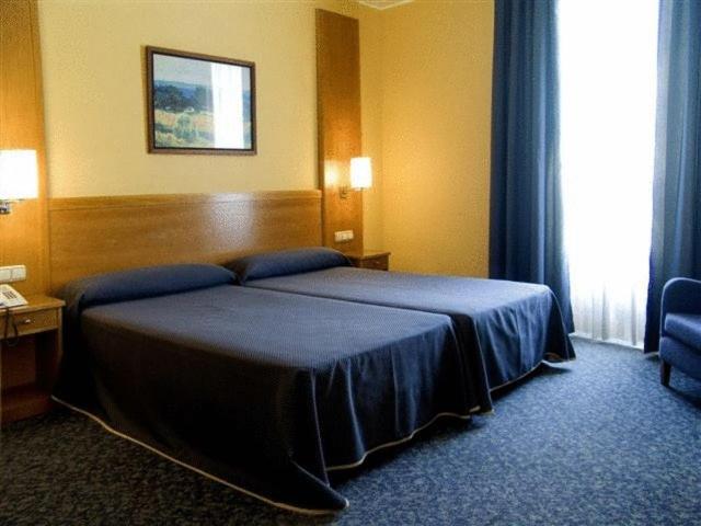 غرفة قياسية, Torreluz Senior