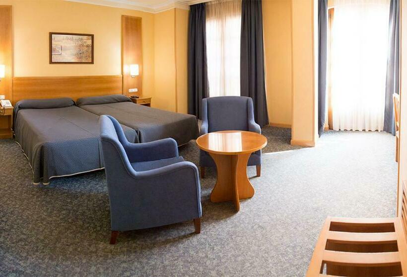 غرفة قياسية, Torreluz Senior