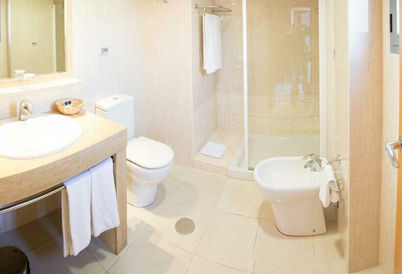 غرفة قياسية, Torreluz Senior