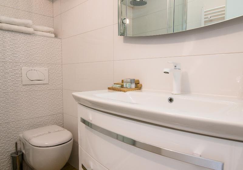 디럭스 룸, Heritage Hotel Vila Sikaa