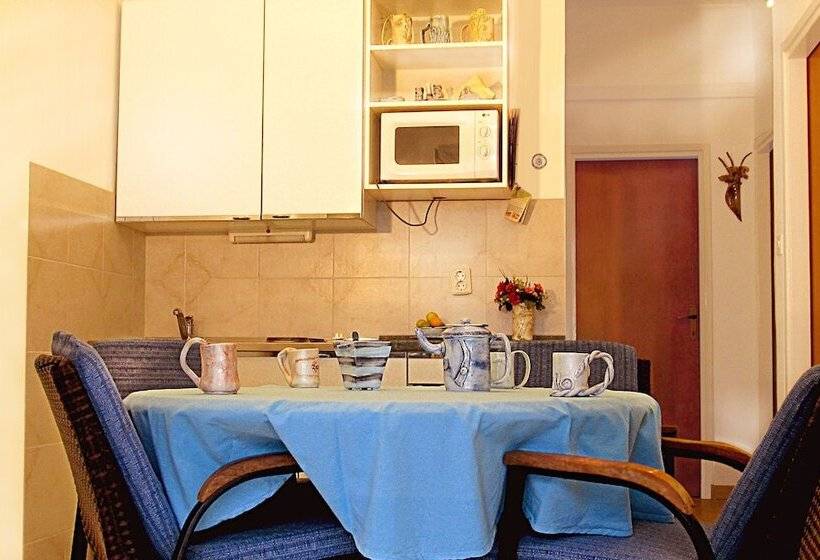 דירת קומפורט חדר שינה 1, Villa Pape