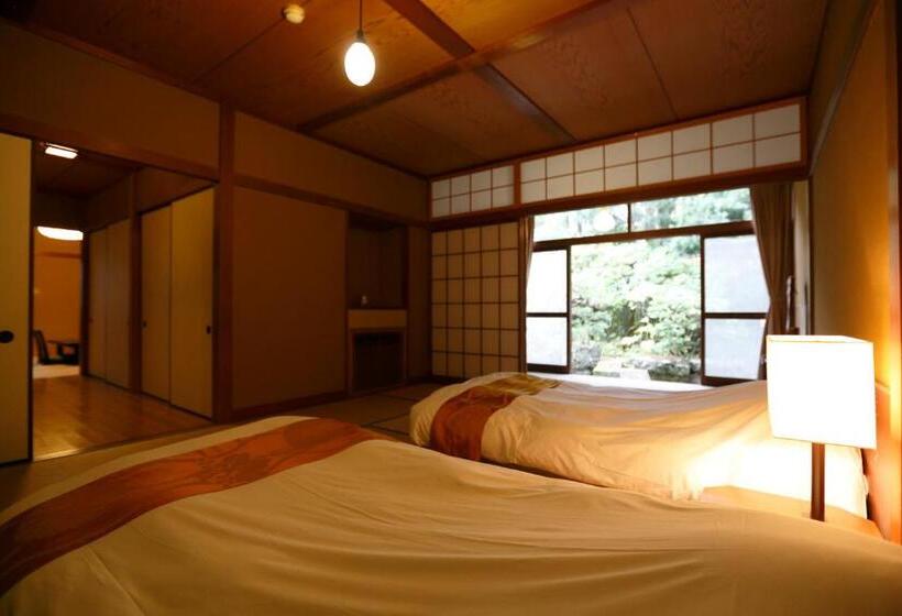 4 Bett Standardzimmer, Yukairo Kikuya