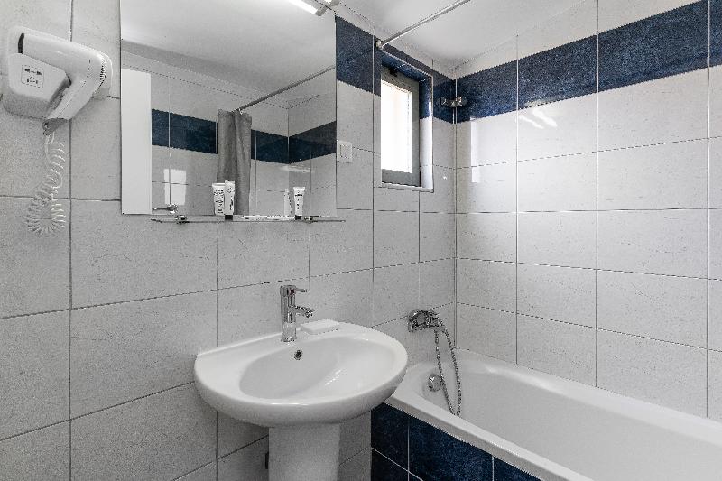 Полулюкс, Sunrise Village Hotel   All Inclusive