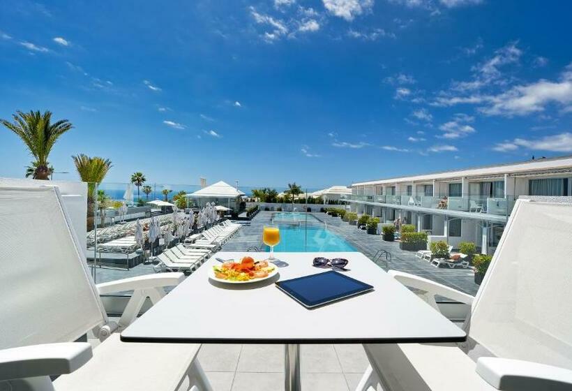 דירת חדר נוף לבריכה, Ura Lara Adults Only