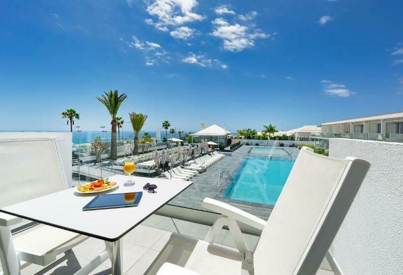 דירת חדר נוף לבריכה, Ura Lara Adults Only