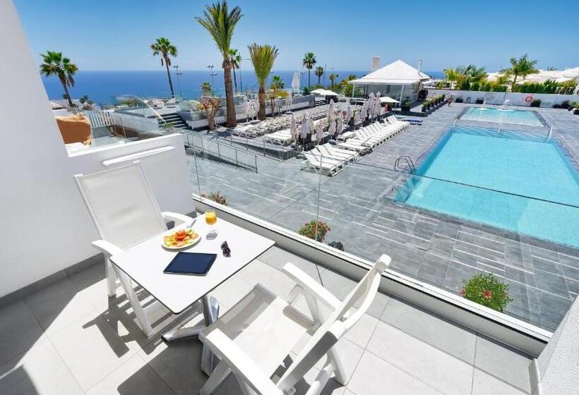 דירת חדר נוף לים, Ura Lara Adults Only