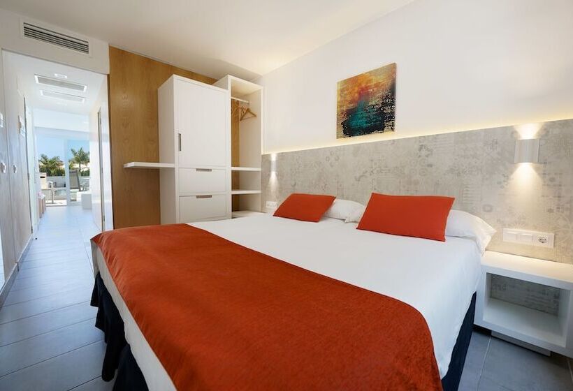 דירת חדר נוף לבריכה, Ura Lara Adults Only