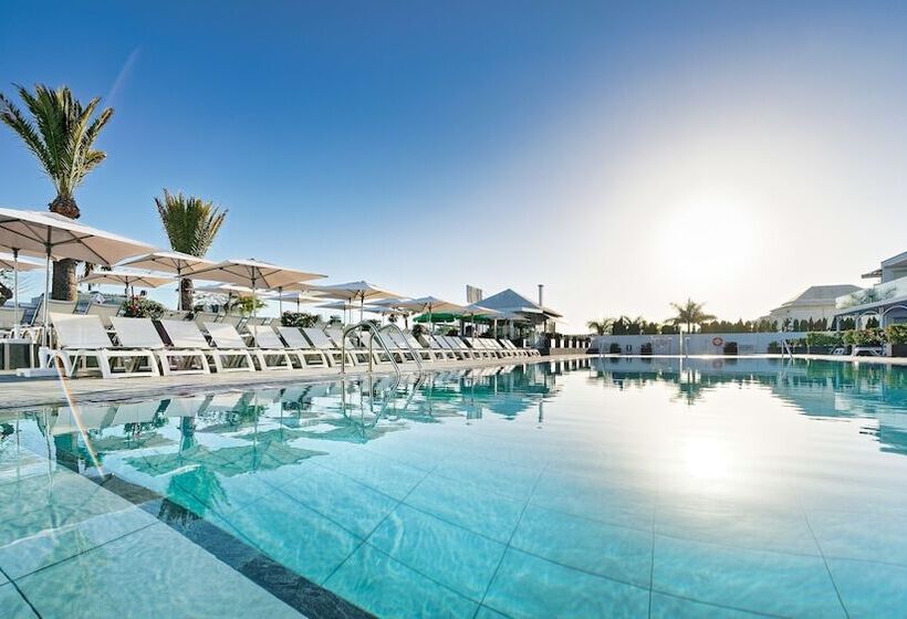 דירת חדר נוף לבריכה, Ura Lara Adults Only