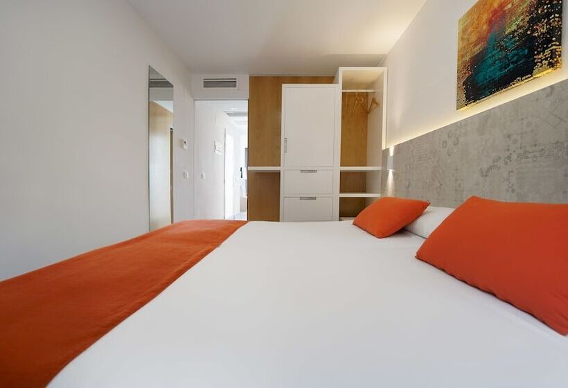 דירת חדר נוף לים, Ura Lara Adults Only