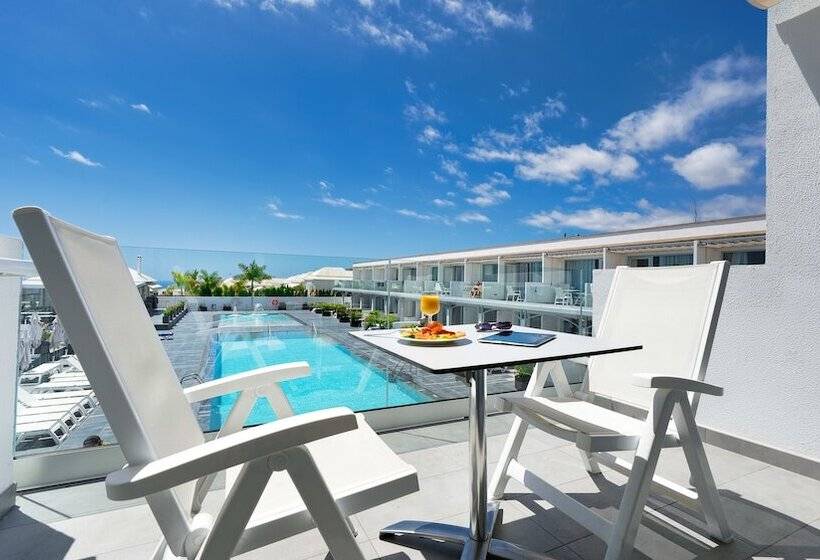 דירת חדר נוף לים, Ura Lara Adults Only