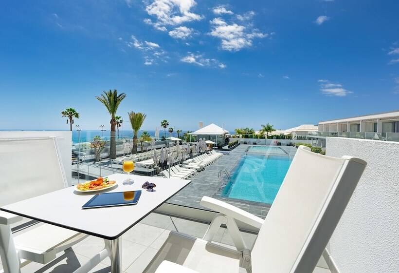 דירת חדר נוף לים, Ura Lara Adults Only