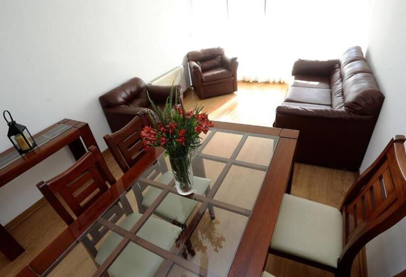 침실 2개 아파트, Versalles Suites