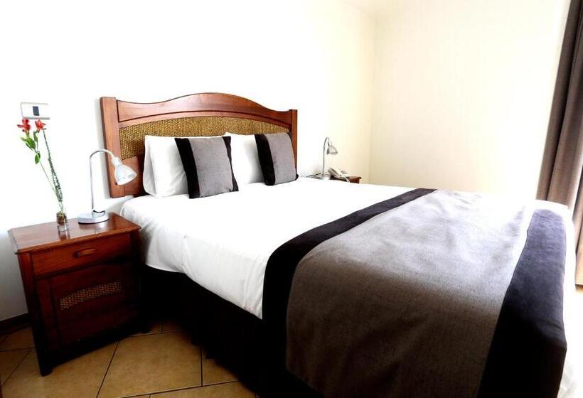 带2个卧室的公寓, Versalles Suites