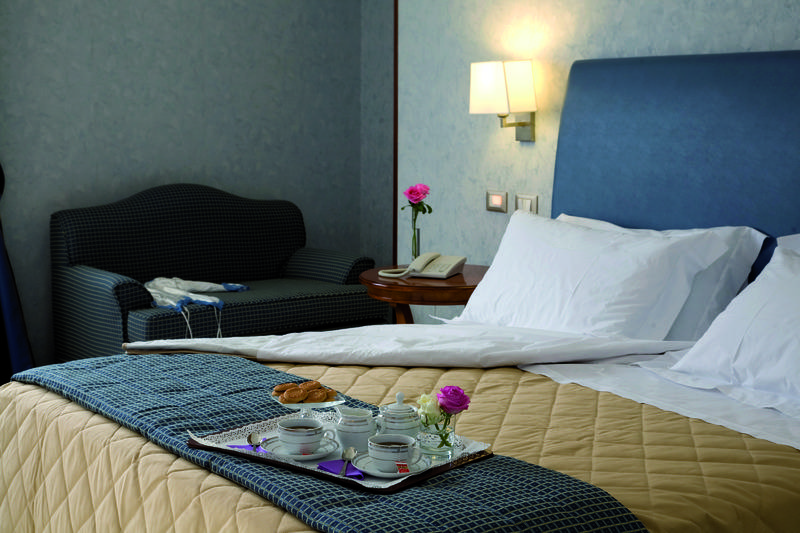 اتاق استاندارد, Andris