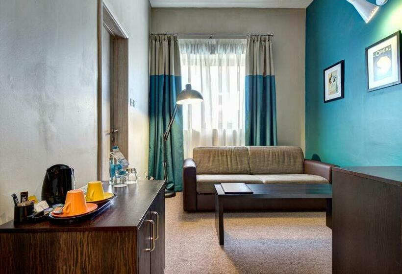 سوییت جونیور, Argento