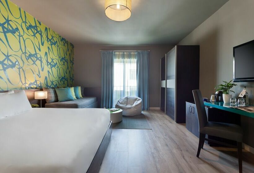 سوییت جونیور, Argento