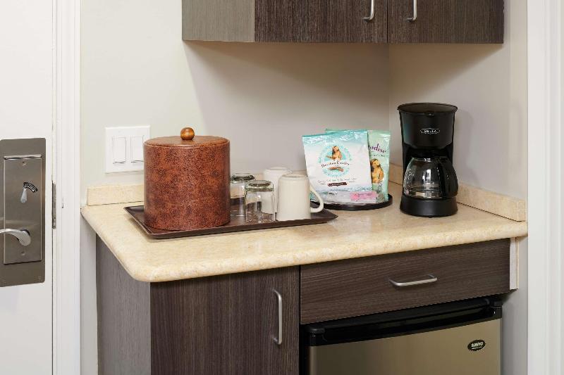 غرفة قياسية فردية, Cajupi