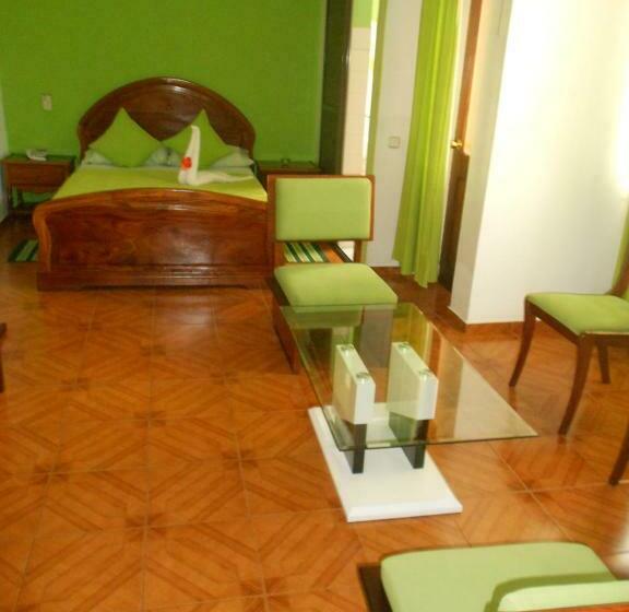 سوییت جونیور, Chez Loutcha Residencial