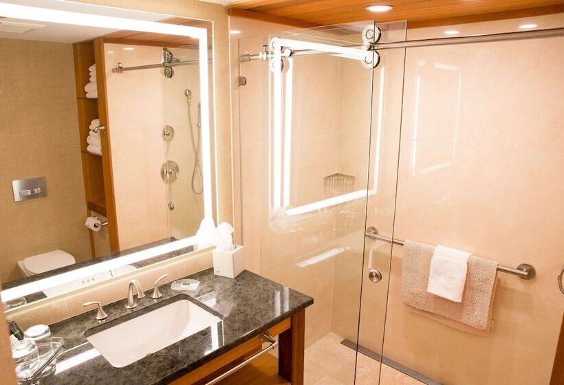 غرفة ديلوكس, Golden Arrow Lakeside Resort