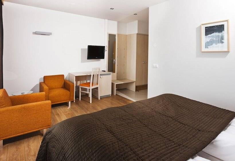 اتاق سوپریور, Klettur