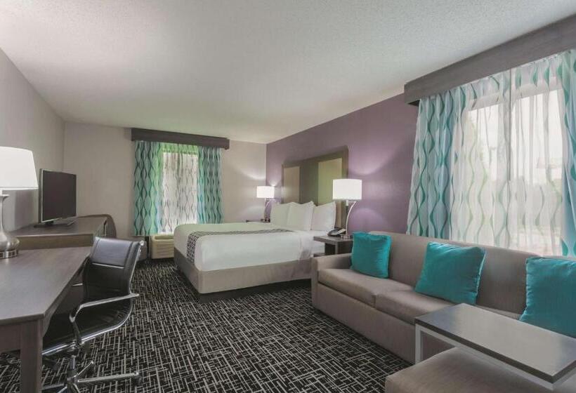 Номер Executive Кровать Кинг, La Quinta Inn & Suites By Wyndham Covington