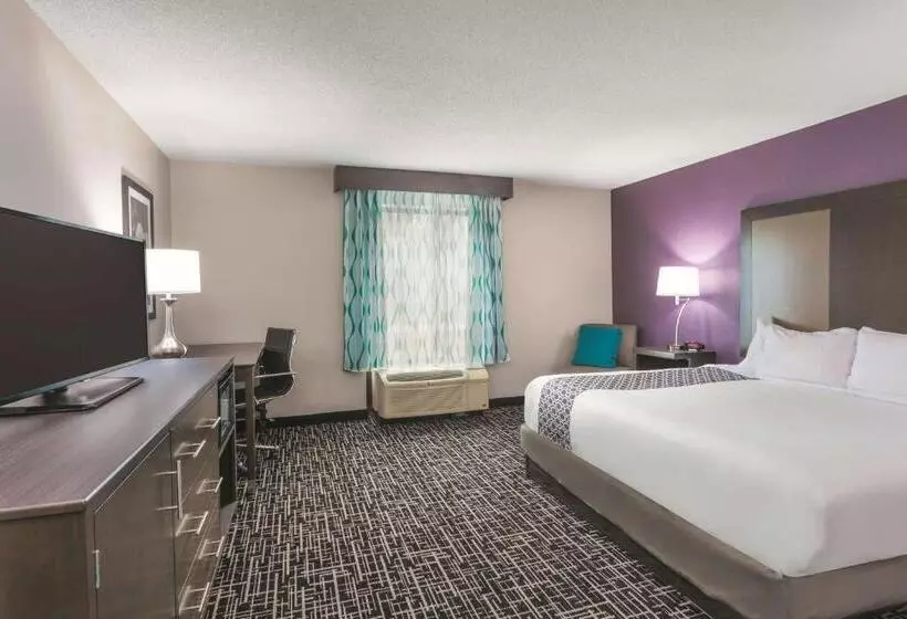 身障者適用キングサイズベッドルーム, La Quinta Inn & Suites By Wyndham Covington