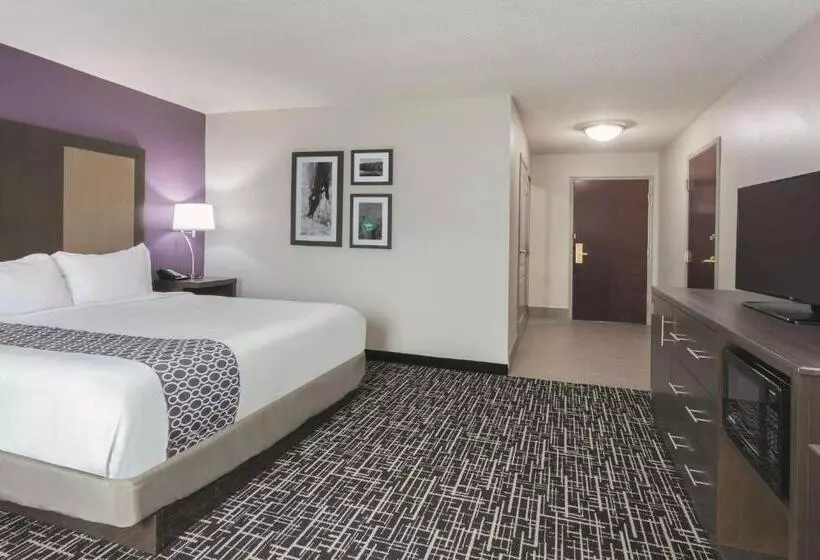 身障者適用キングサイズベッドルーム, La Quinta Inn & Suites By Wyndham Covington