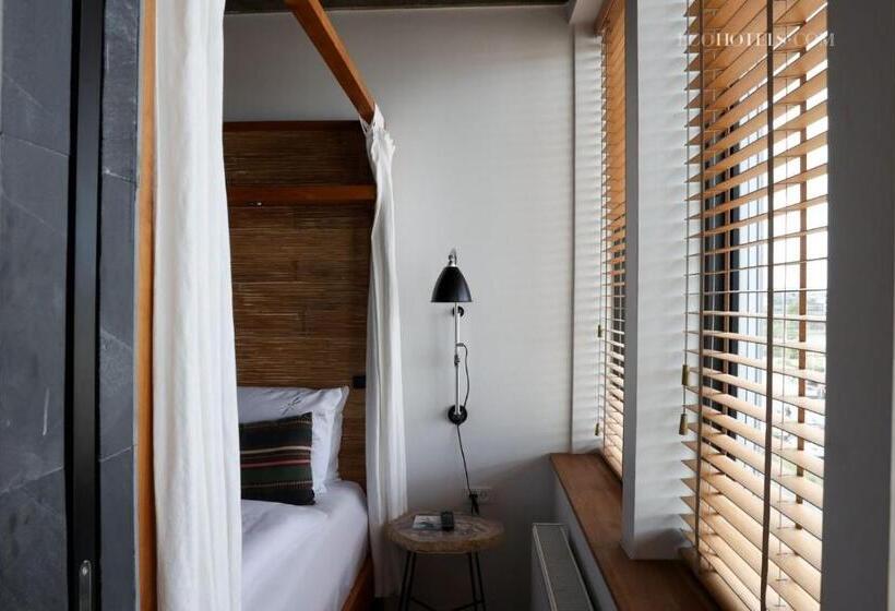 סוויטה דלוקס, Manon Les Suites Guldsmeden