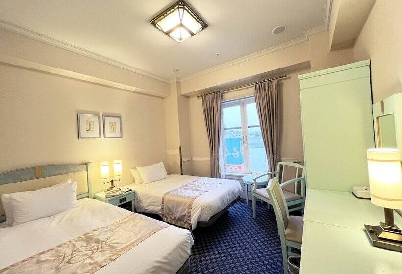 이코노미 룸, Monterey Sendai