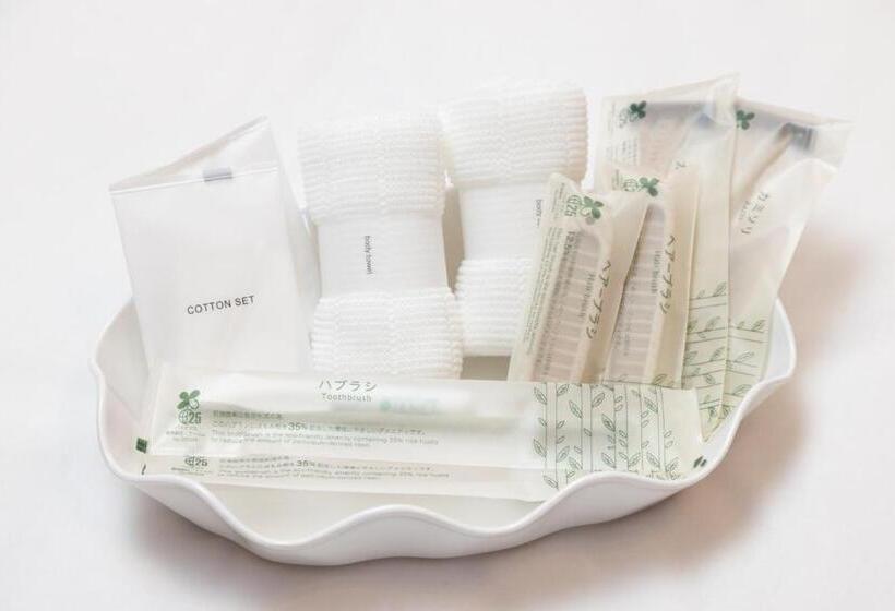 베이직 룸 더블 침대, Monterey Sendai