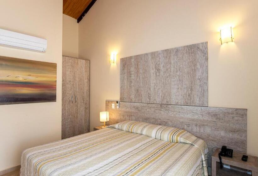 4인용 스탠다드 룸, Praia Bonita Resort & Conventions   Praia De Camurupim
