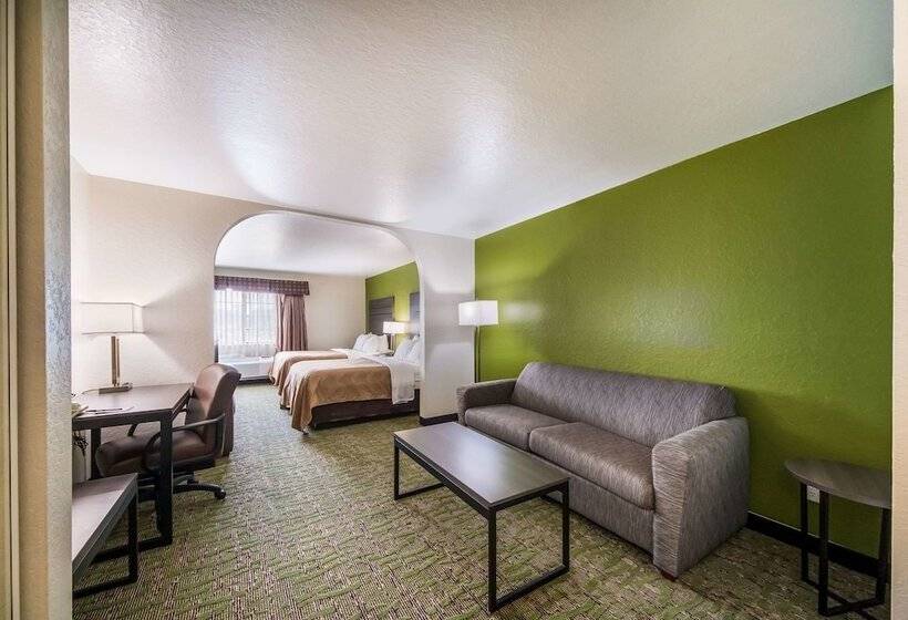 Lakosztály, Quality Suites