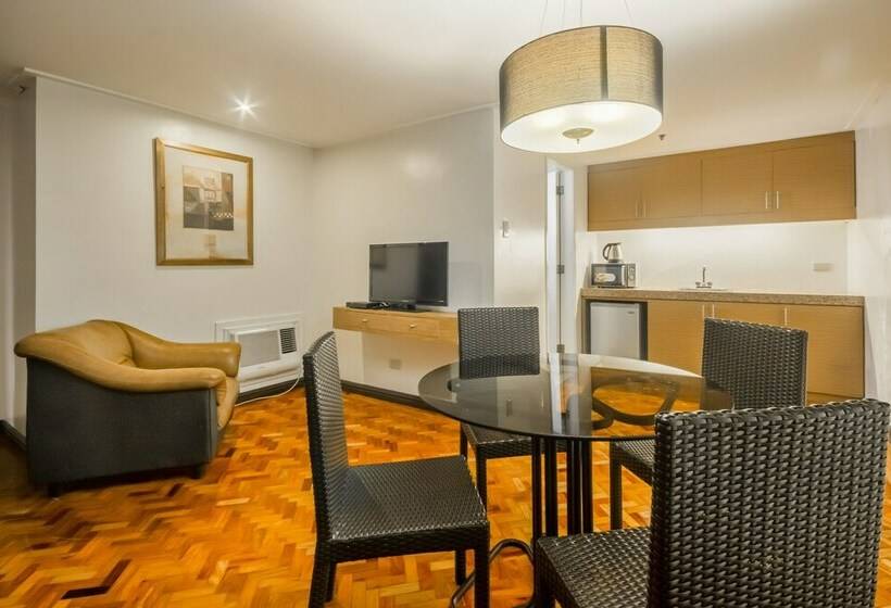 高级大房间, Salcedo Suites