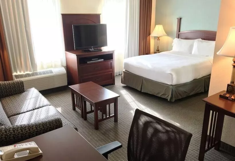 スイート, Comfort Inn & Suites