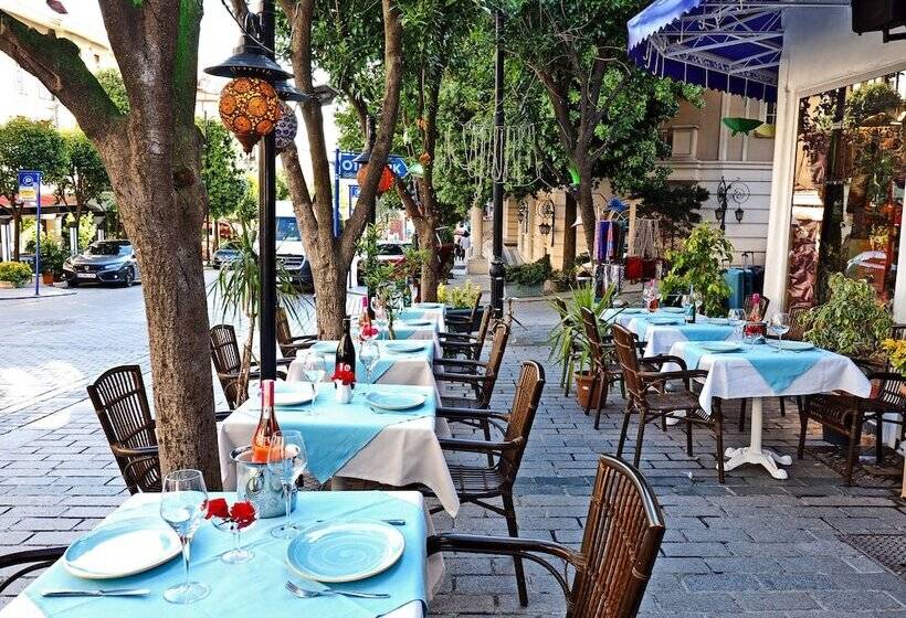 اتاق استاندارد یک نفره, The Sunrise