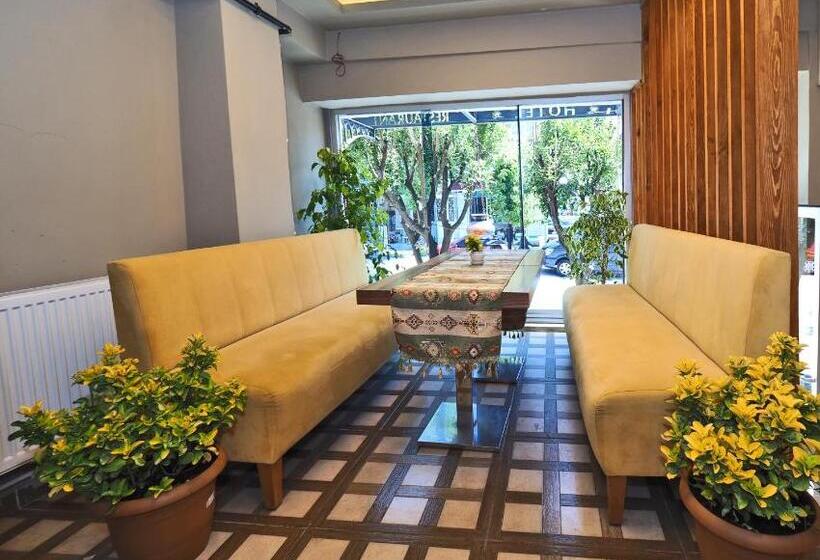 اتاق اکونومی, The Sunrise