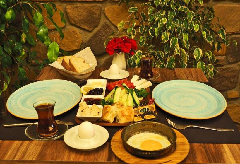 اتاق اکونومی, The Sunrise